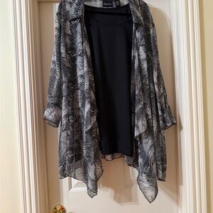 Maggie Barnes Plus Size Cardigan